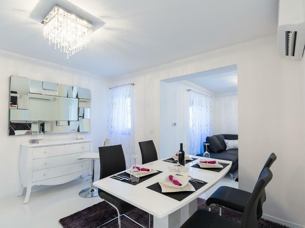 Apartmani Beril Lux Rovinj Exterior foto